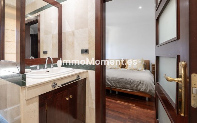 Wiederverkauf - Wohnung - Marbella - Puerto Banús