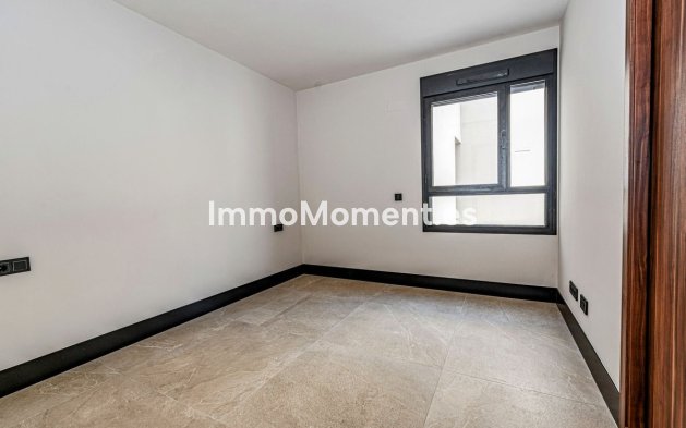 Revente - Appartement - Marbella - Nueva Andalucía