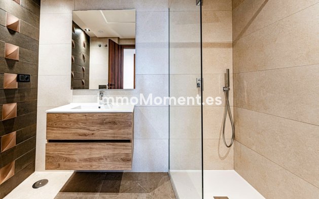 Revente - Appartement - Marbella - Nueva Andalucía