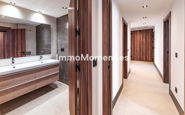 Revente - Appartement - Marbella - Nueva Andalucía