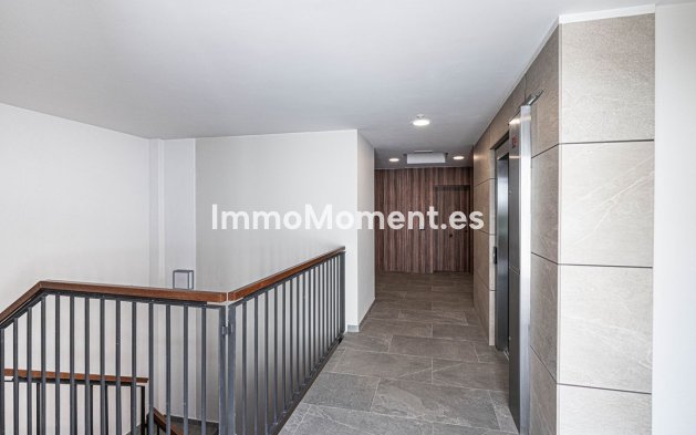 Revente - Appartement - Marbella - Nueva Andalucía