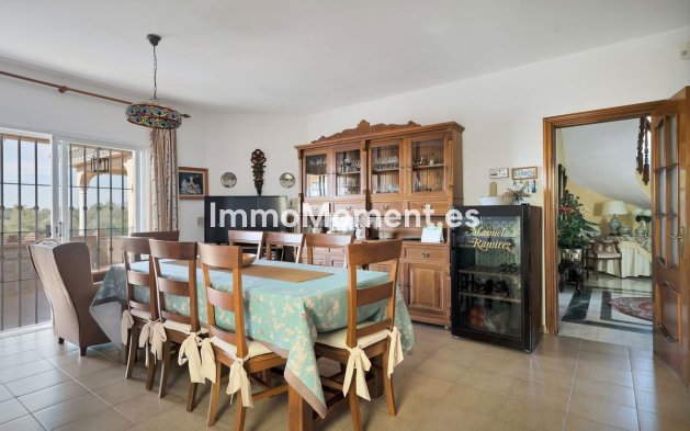 Resale - Villa - Marbella - San Pedro de Alcántara