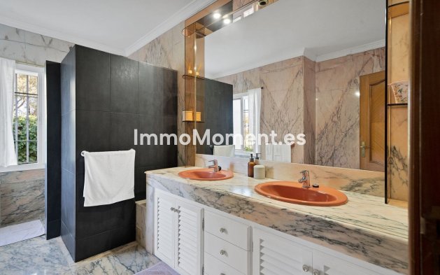 Resale - Villa - Marbella - San Pedro de Alcántara