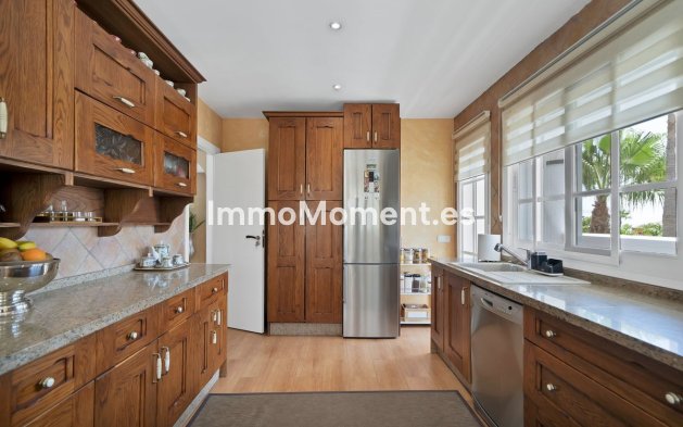 Revente - Villa - Estepona  - Estepona Centro