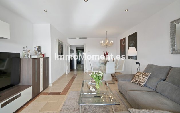 Wiederverkauf - Wohnung - Estepona  - Atalaya