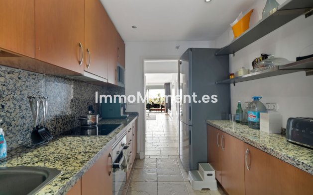 Wiederverkauf - Wohnung - Estepona  - Atalaya