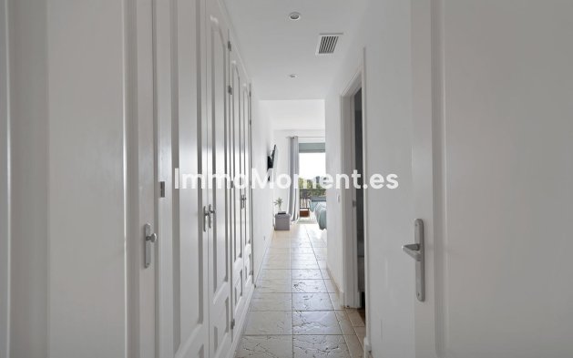 Wiederverkauf - Wohnung - Estepona  - Atalaya