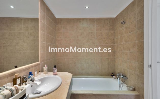 Wiederverkauf - Wohnung - Estepona  - Atalaya