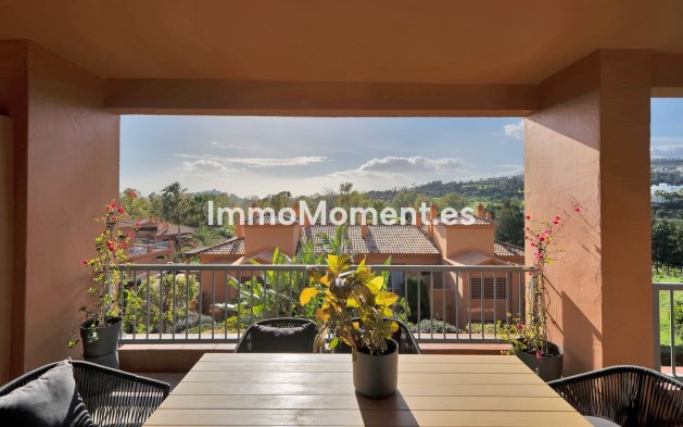 Wiederverkauf - Wohnung - Estepona  - Atalaya