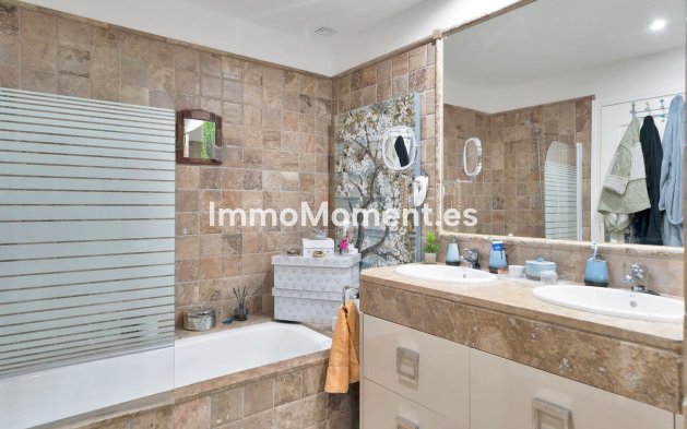 Wiederverkauf - Wohnung - Estepona  - Atalaya