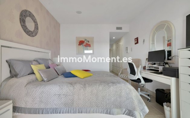 Wiederverkauf - Wohnung - Estepona  - Atalaya