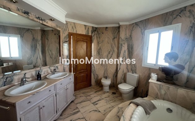 Wiederverkauf - Villa - Marbella - San Pedro de Alcántara