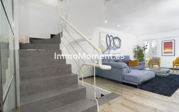 Resale - Townhouse - Marbella - Puerto Banús