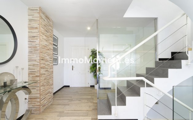 Resale - Townhouse - Marbella - Puerto Banús