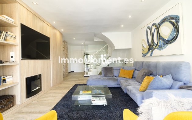Resale - Townhouse - Marbella - Puerto Banús