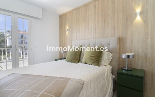 Resale - Townhouse - Marbella - Puerto Banús