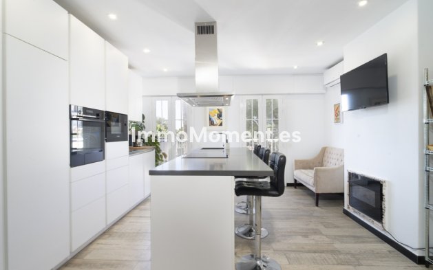 Resale - Townhouse - Marbella - Puerto Banús