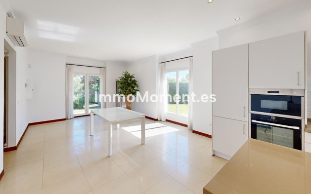 Reventa - Villa - Sotogrande - Sotogrande Costa