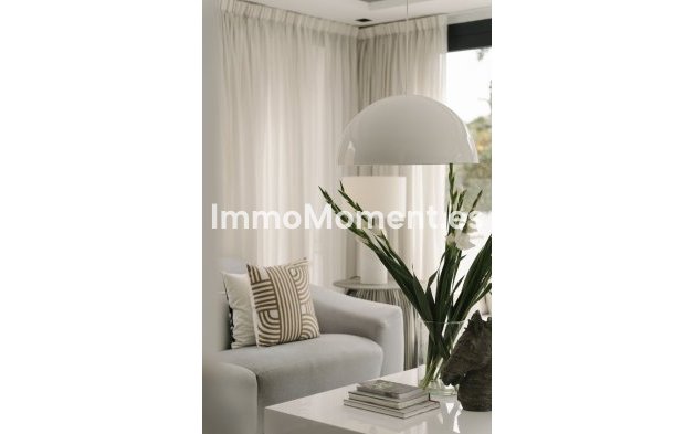 Wiederverkauf - Villa - Marbella - Nueva Andalucía