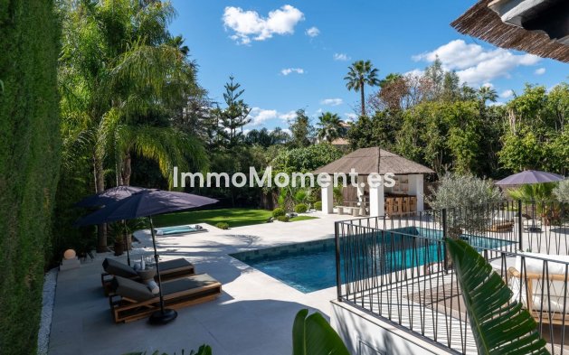 Resale - Villa - Marbella - Nueva Andalucía