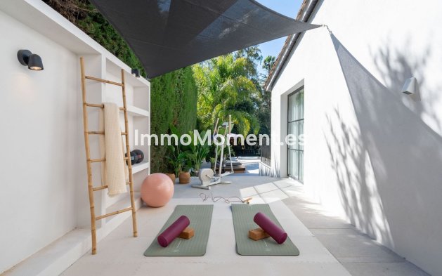 Resale - Villa - Marbella - Nueva Andalucía