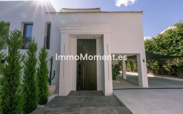 Resale - Villa - Marbella - Nueva Andalucía