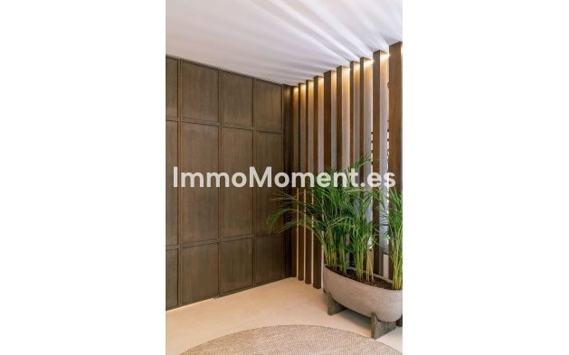 Resale - Villa - Marbella - Nueva Andalucía