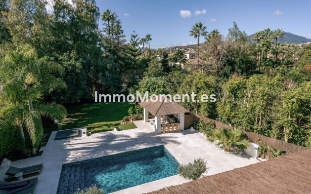 Resale - Villa - Marbella - Nueva Andalucía