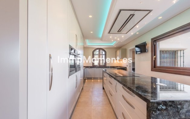 Wiederverkauf - Villa - Estepona  - Estepona Centro