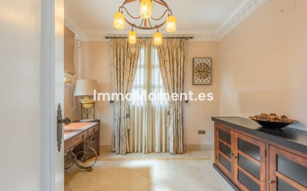 Wiederverkauf - Villa - Estepona  - Estepona Centro