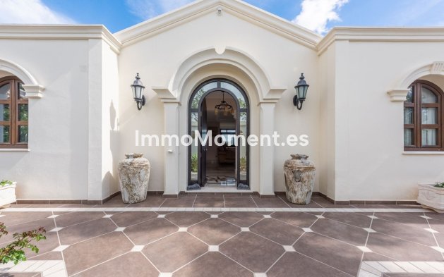 Wiederverkauf - Villa - Estepona  - Estepona Centro