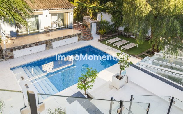 Resale - Villa - Marbella - Nueva Andalucía