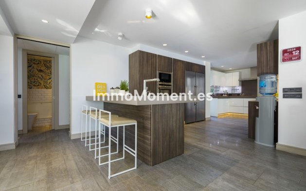 Resale - Villa - Marbella - Nueva Andalucía