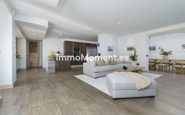 Resale - Villa - Marbella - Nueva Andalucía