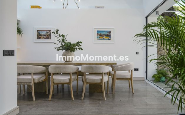 Resale - Villa - Marbella - Nueva Andalucía