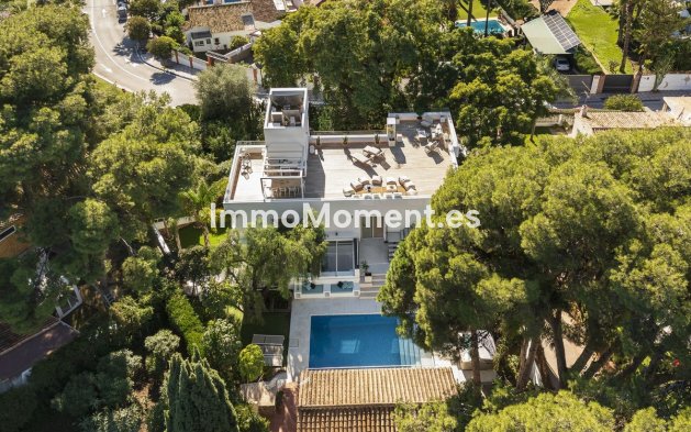 Resale - Villa - Marbella - Nueva Andalucía