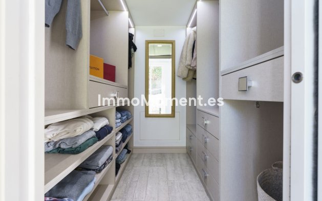 Resale - Villa - Marbella - Nueva Andalucía