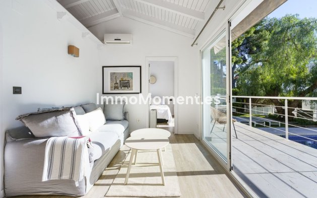 Resale - Villa - Marbella - Nueva Andalucía