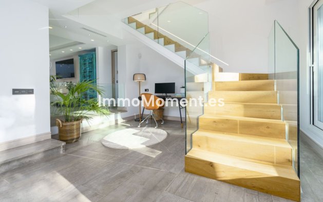 Resale - Villa - Marbella - Nueva Andalucía