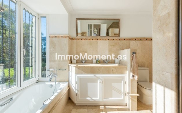 Reventa - Villa - Marbella - Nueva Andalucía