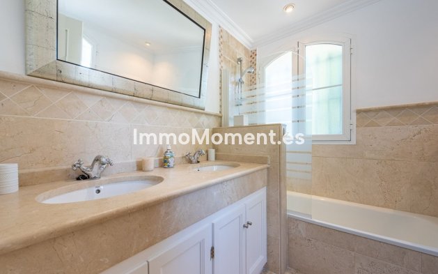 Reventa - Villa - Marbella - Nueva Andalucía