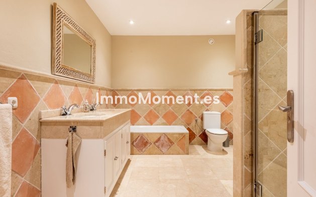 Reventa - Villa - Marbella - Nueva Andalucía