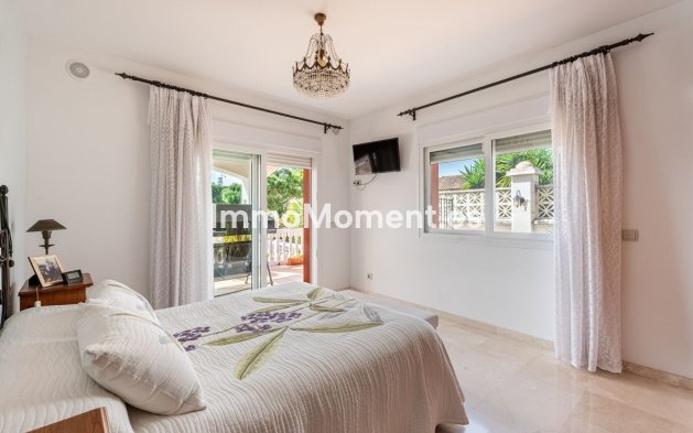 Resale - Villa - Marbella - San Pedro de Alcántara