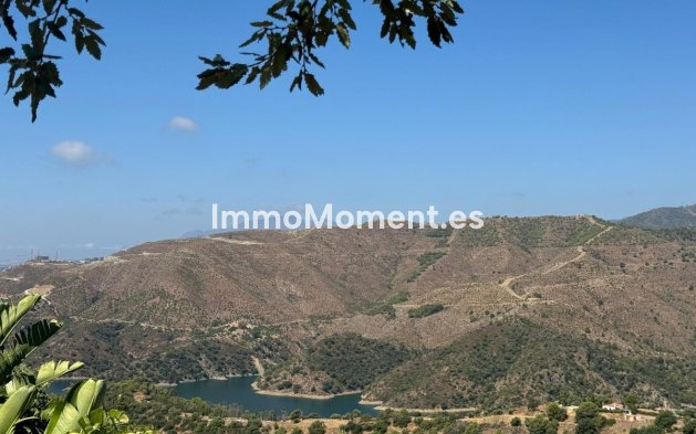 Wiederverkauf - Villa -   Inländisch - Istán