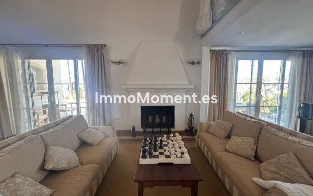 Wiederverkauf - Villa -   Inländisch - Istán