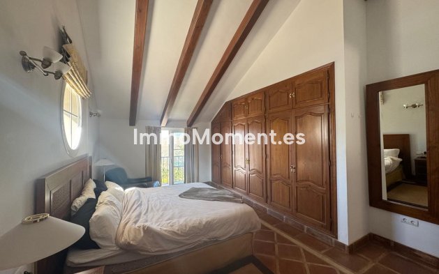 Wiederverkauf - Villa -   Inländisch - Istán