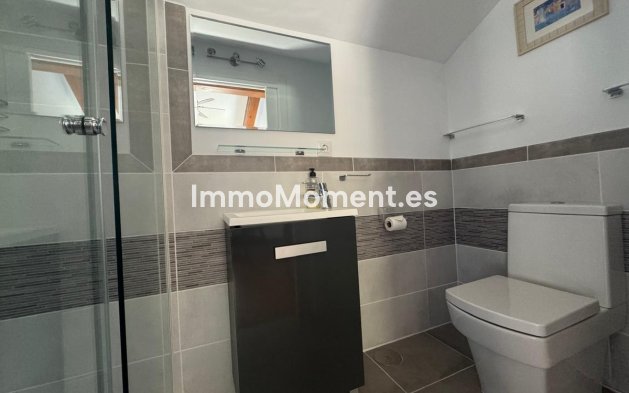 Wiederverkauf - Villa -   Inländisch - Istán