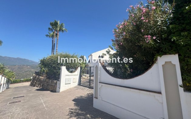 Wiederverkauf - Villa -   Inländisch - Istán