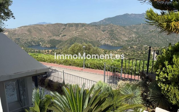 Wiederverkauf - Villa -   Inländisch - Istán