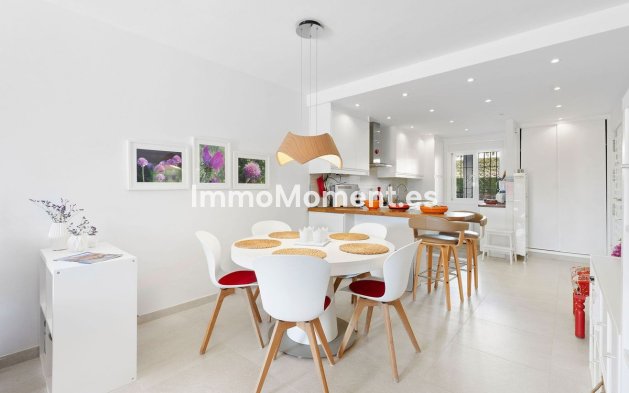 Wiederverkauf - Wohnung - Marbella - Nueva Andalucía